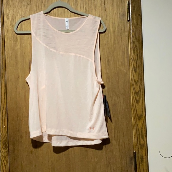 Woman’s Under Armour Tank Top - Picture 3 of 4